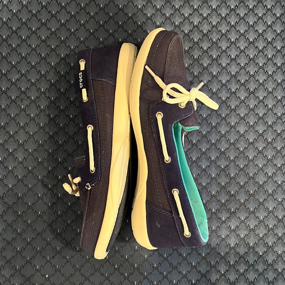 Crocs Boat Shoes, Size 7 - Picture 5 of 6